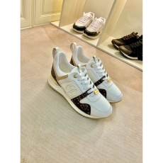 Louis Vuitton Low Shoes